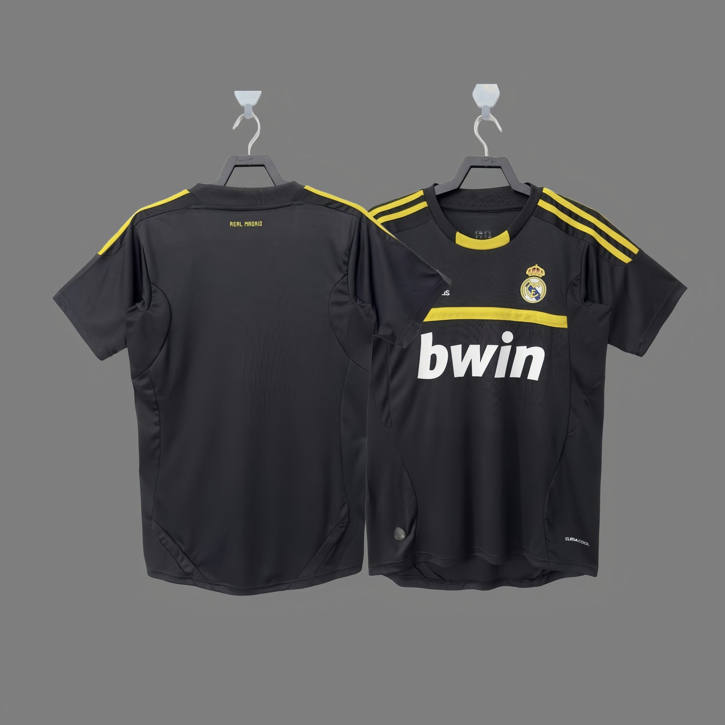 2011-2012 season Real Madrid goalkeeper retro classic jersey