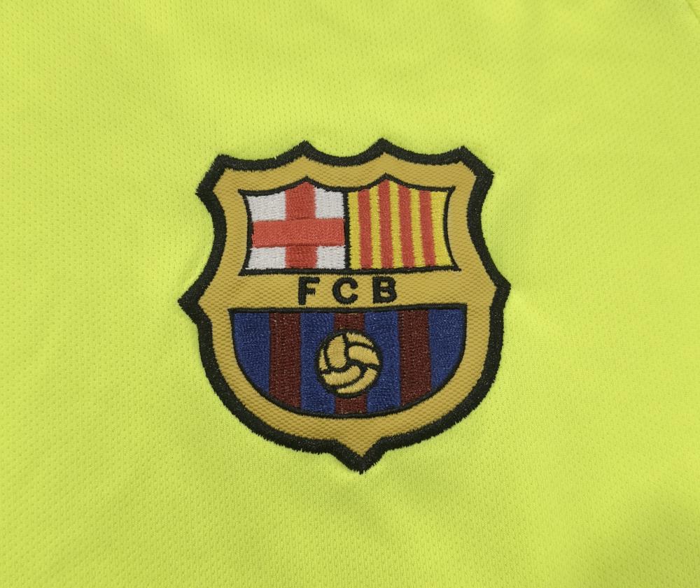 Barcelona 2005 away retro jersey